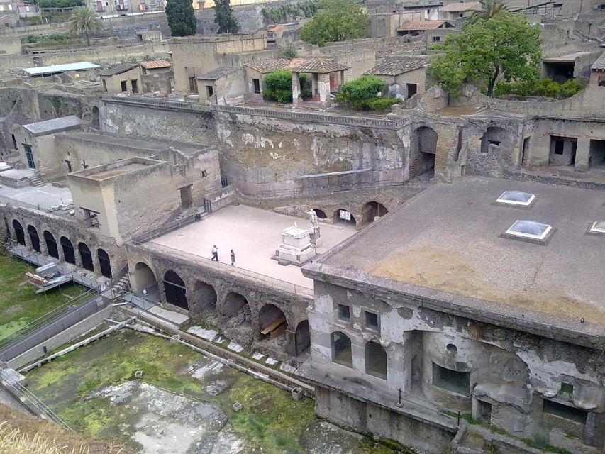 2-Hour Private Tour of the Ruins of Herculaneum - Why Herculaneum Feels Different From Pompeii’s Bigger Ruins