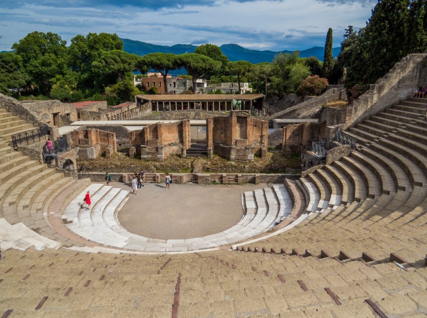 2-Hour Private Walking Tour of Pompeii - Two hours in Pompeii: how the route stays focused