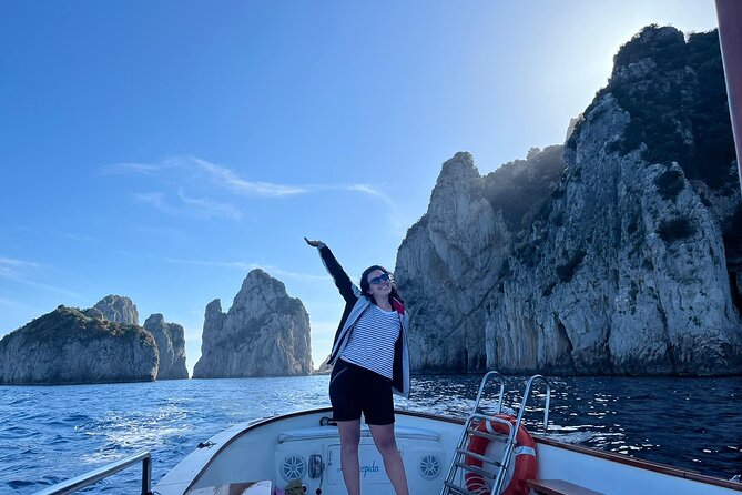 2 Hours Guided Sunset Tour of the Island of Capri with Aperitif - The superyacht cove moment: seeing luxury without the sales pitch