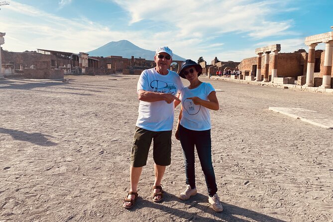 2 Hours Pompeii Group Tour with Archaeologist Guide and Skip the Line - Key highlights