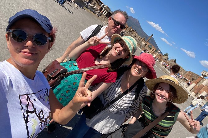 2 Hours Pompeii Group Tour with Archaeologist Guide and Skip the Line - Jupiter’s Temple and the Forum zone: where politics and religion mixed