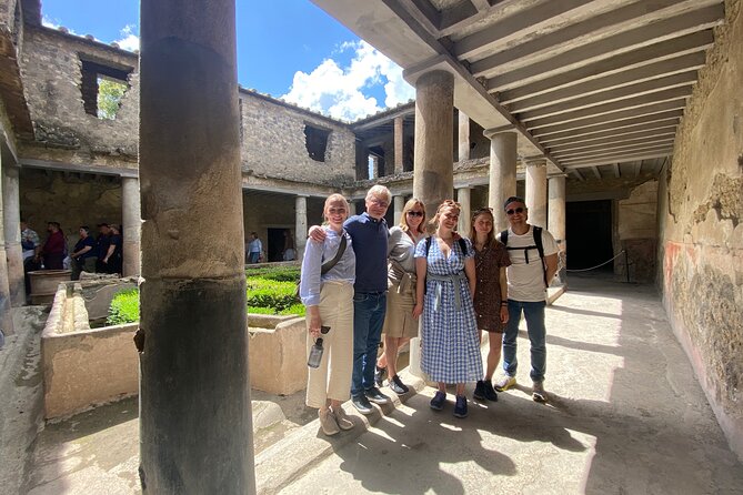 2 Hours Pompeii Group Tour with Archaeologist Guide and Skip the Line - Justice, markets, and shopping streets: Basilica + main street + market area