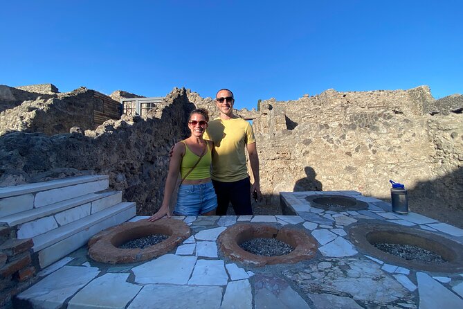 2 Hours Pompeii Group Tour with Archaeologist Guide and Skip the Line - Baths and a 3D add-on: Stabian Baths + Pompei 3D