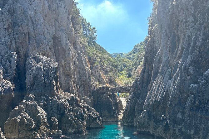 3 hour private boat tour on the island of Capri - Meeting Point at Pasticceria La Vela and What You’ll Get When You Board