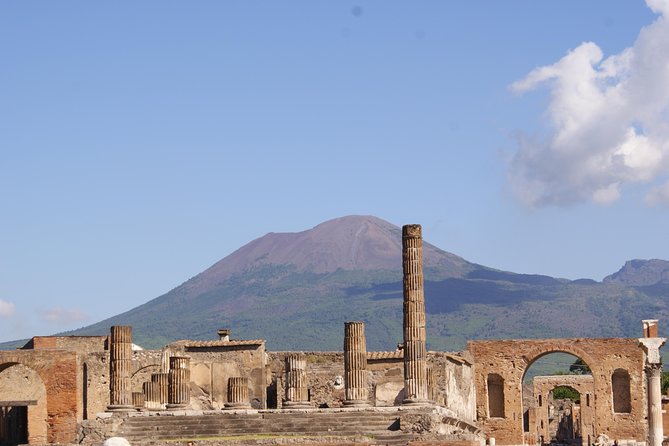 All Inclusive Pompeii, Vesuvius, wine tasting & light lunch - Who should book this tour, and who should think twice