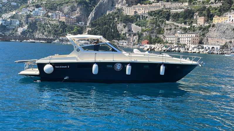 Amalfi Coast: boat tour - Positano Capri views - 10 am departure and the stop-by-stop rhythm (3–8 hours, depending on your option)