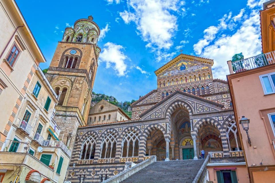 Amalfi coast from Pompeii by bus - The bus ride reality: curves, timing, and seat comfort