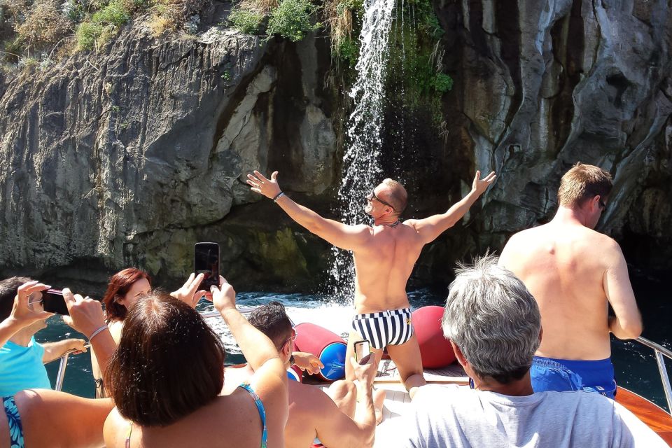 Amalfi Coast: Full-Day Cruise from Sorrento - Positano for 1.5 hours: how to walk it without feeling rushed