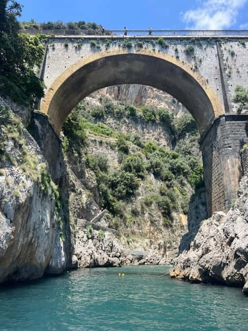 Amalfi Coast: one day tour from Salerno to Positano - On board with Captain Tiziano and Anna-Lisa