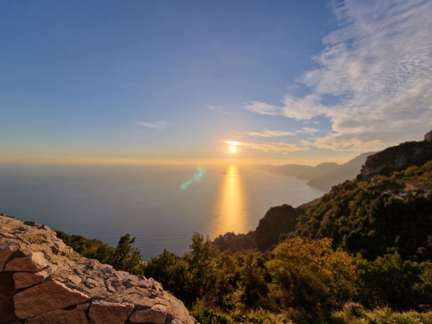 Amalfi Coast Path of the Gods Hike from Agerola - San Domenico above Praiano: the stop with the strongest payoff