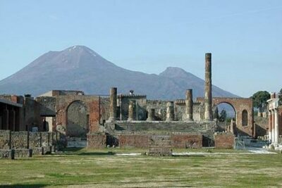 Amalfi Coast: Pompeii Small Group with Skip the Line Tickets - The Cameo Factory Stop and Audio Headsets: A Small Detour That Helps the Day