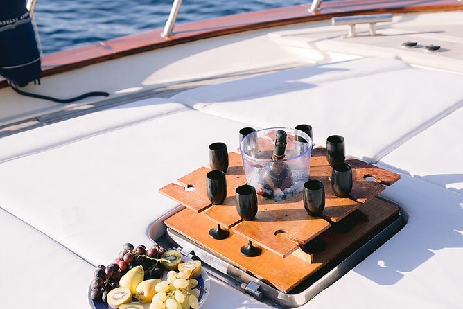 Amalfi Coast Private Boat Tour From Praiano or Positano - Snacking, drinks, and the lunch question you should answer first