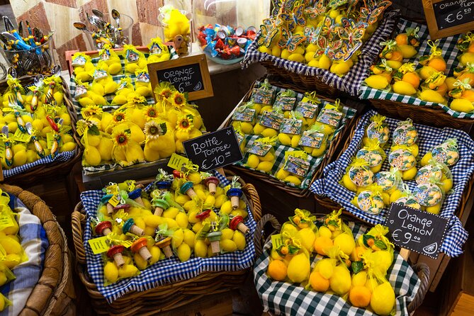 Amalfi Coast Sightseeing Bus Tour from Pompeii - Ravello in a short window: photos, pauses, and calm