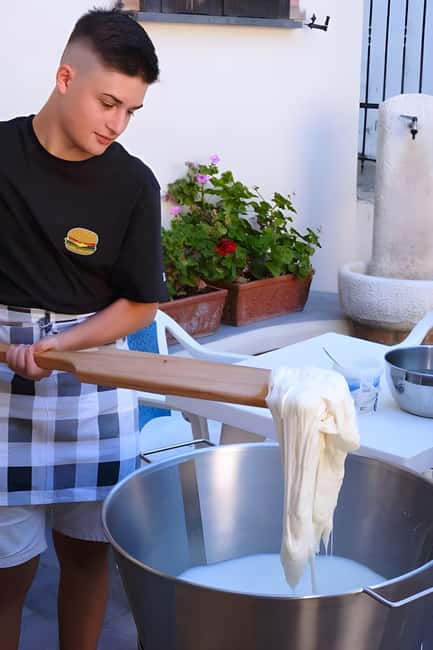Amalfi: Milk the cows, Make Pasta, Mozzarella and Tiramisù! - Mozzarella making in Agerola: fiordilatte basics you’ll remember