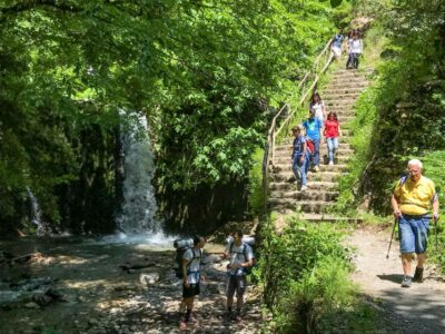 Amalfi: Private Valley of the Mills Nature Reserve Tour - Getting started in Amalfi: where to meet and how the tour flows