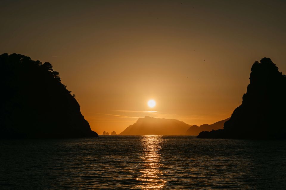 Amalfi: Sunset Boat Tour with Fruit and Drinks - Arc of Lovers and the Elephants-Like Shape