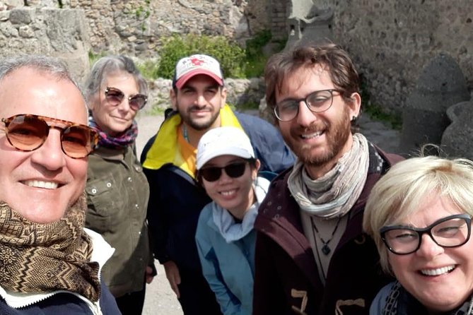 Amazing Pompeii Tour - Getting in fast with mobile tickets and skip-the-line entry