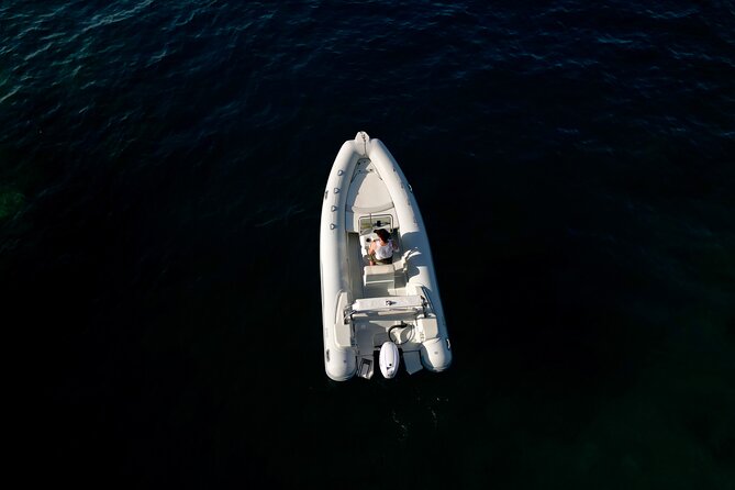 Boat rental from Marina Grande di Sorrento - Nerano and Praiano: views and swim-friendly beach time