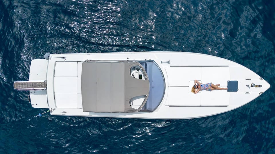 Boat tour Amalfi Coast - Capri - Positano - Sunset - Snorkeling breaks and cave-time: what you really get in the water