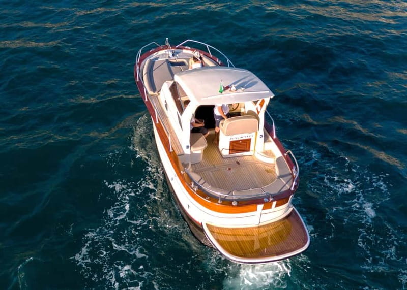 Capri : 2 Hours Private Boat from Capri - Who should book this private Capri boat tour?