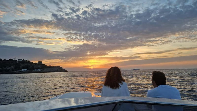 Capri : 2 Hours Private Boat from Capri - Tides and time: Punta Carena lighthouse, Marina Grande, and return to the start