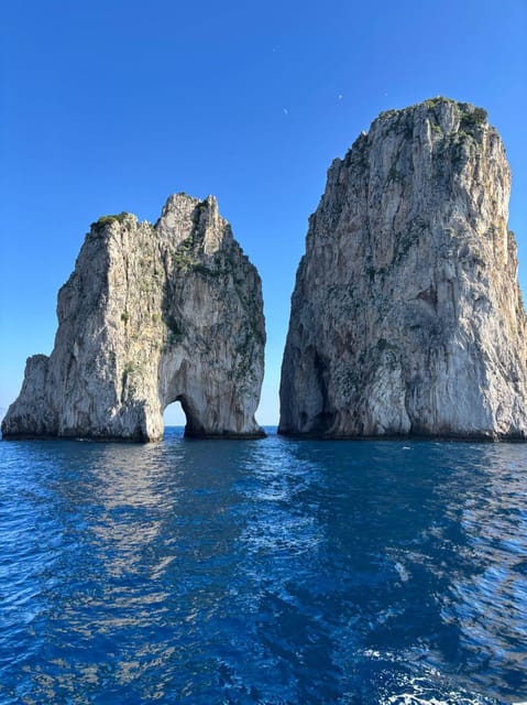 Capri: 3-Hour Private Boat Tour with Blue Grotto Visit - Views of Luxury: Yachts, VIP Villas, and Celebrity Sightlines