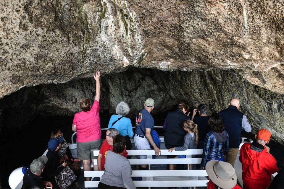 Capri and Anacapri: Sea and City Sightseeing Tour - Capri’s Main Town Walk: Piazzetta and the Gardens of Augustus