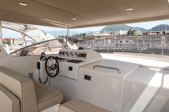 Capri Boat Tour from Sorrento - Speedboat 37ft - Life on a 37ft private speedboat: comfort, drinks, and swim rhythm