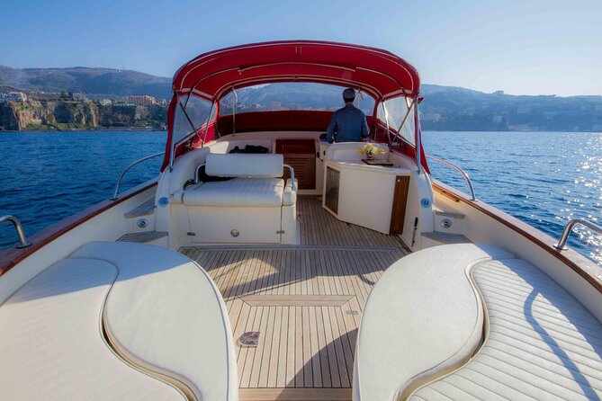 Capri Boat Tour | Full Day - The 8-Hour Rhythm: What Your Day Looks Like on the Water