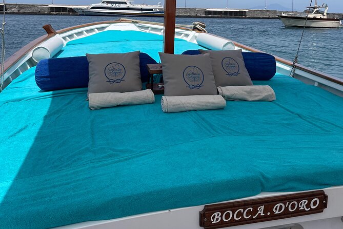 Capri Boat tour in 3 hours - Green Grotto: when the water color is the point