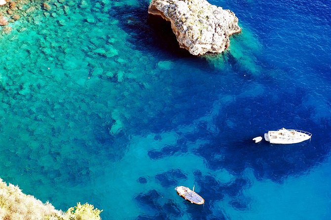 Capri by Sea Private Boat Excursion - Coral and rocky passages: why the “minor” grotto stops matter
