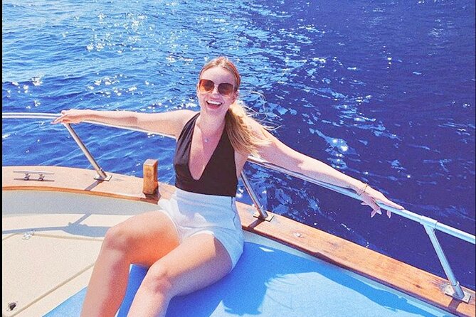 Capri enjoy the Dolce Vita by boat for 4 unforgettable hours! - Stop 2: Blue Grotto timing, lines, and the extra ticket
