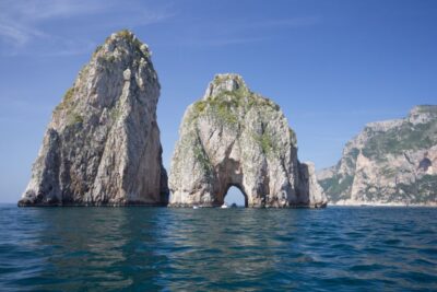 Capri: Island Sightseeing Tour with Blue Grotto Stop - The one-hour cruise: what the ride feels like