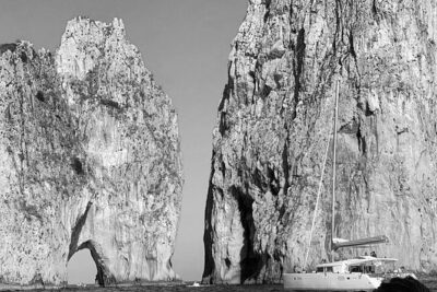 Capri magical boat tour for an unforgettable 3 hour experience. - Island of Capri: Flexible Swim Stops Plus a Guided Coastal Cave Route