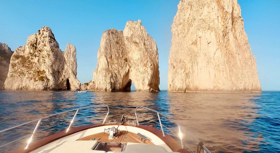 Capri: Private Island Boat Tour with Snorkeling and Swimming - Smart tips to get the best day on the water