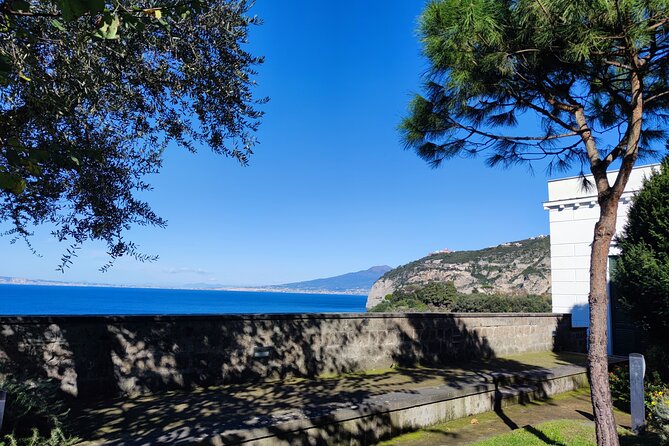 Car Tour admiring Capri and visiting Positano - Nerano: Li Galli Islets and Spaghetti with Courgettes