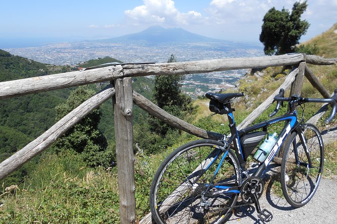 Chiunzi Pass loop by bicycle - Road bike or e-bike: how to choose without overthinking