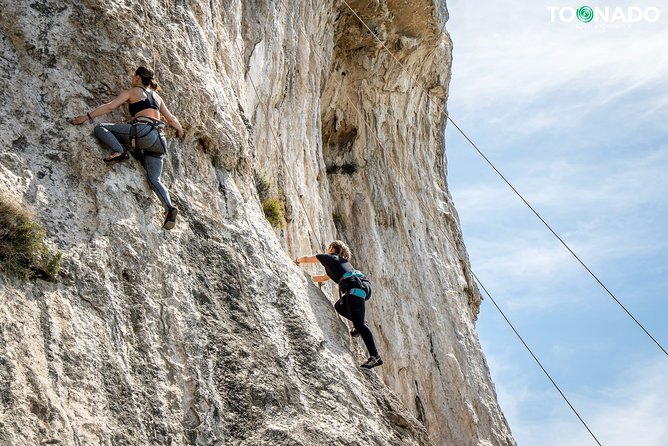 Climbing Experience - The path of the Gods - Why Bomerano and the Path of the Gods Fit a Climbing Lesson