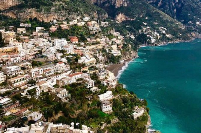COASTAL SHARING TOUR [english driver available] - POSITANO, AMALFI, RAVELLO LUNCH - 8:00 am pickup in Sorrento, plus onboard commentary you can use