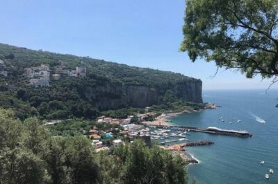 COASTAL SHARING TOUR [english driver available] - POSITANO, AMALFI, RAVELLO LUNCH - Positano photo time: narrow streets, big views, and a tight 1-hour window
