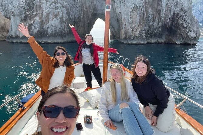 Complete Private Guided Two Hour Tour of the Coast of Capri - A private Capri coast cruise in two hours