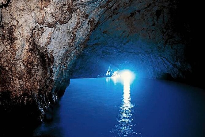 complete tour of the island of Capri by private boat - Private Boat on Capri: The big win for a short, high-impact visit