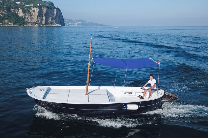 complete tour of the island of Capri by private boat - Stop 4: Grotta Verde for emerald-green reflections and a short swim window
