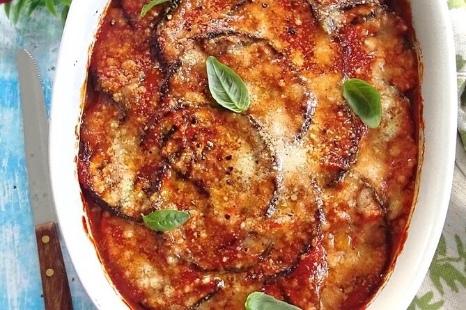 Cooking class in Capri for small groups - The Three-Course Class: Capri and Neapolitan Cooking, Hands-On