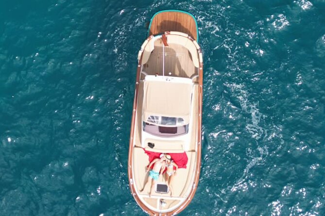 Day on a private boat on the Amalfi Coast - Why this Sorrento-to-Amalfi boat day is such a good idea