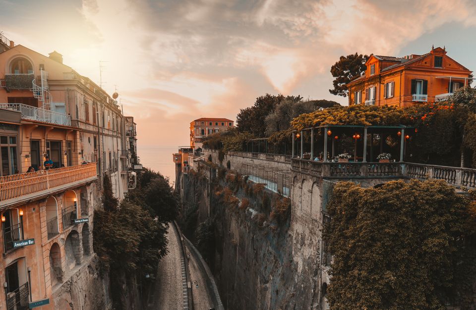 Discover Sorrento: food and walking tour - Piazza Torquato Tasso: Your Start Point and Pace Check
