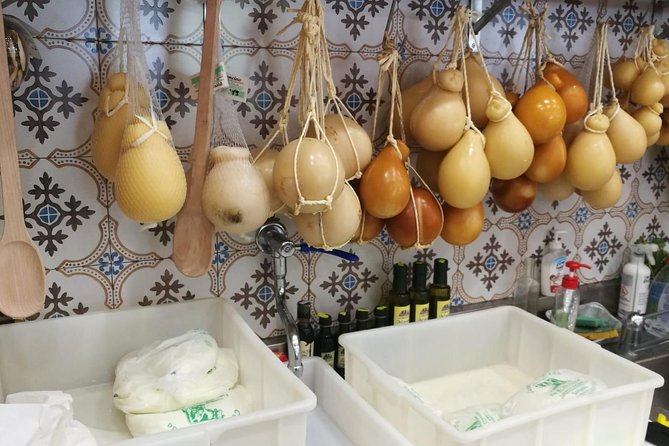 DISCOVER SORRENTO, food &Walking tour . Lemons-cheese&olive oil - Key highlights to look for