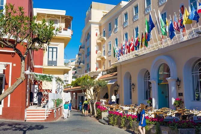 Discovering Capri in one day - Getting to Anacapri and Monte Solaro: the part with the views