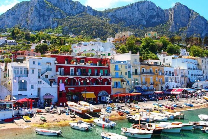 Discovering Capri in one day - Monte Solaro chairlift vs. Villa San Michele: how to choose
