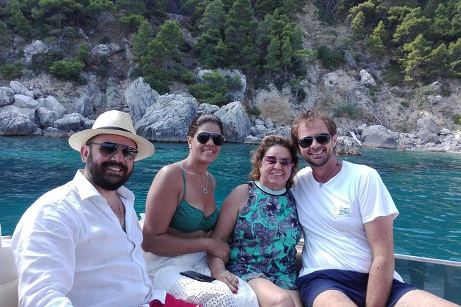 Excursion to Capri by shared boat departure from Sorrento - Price and logistics: what you pay, and what you’ll likely add